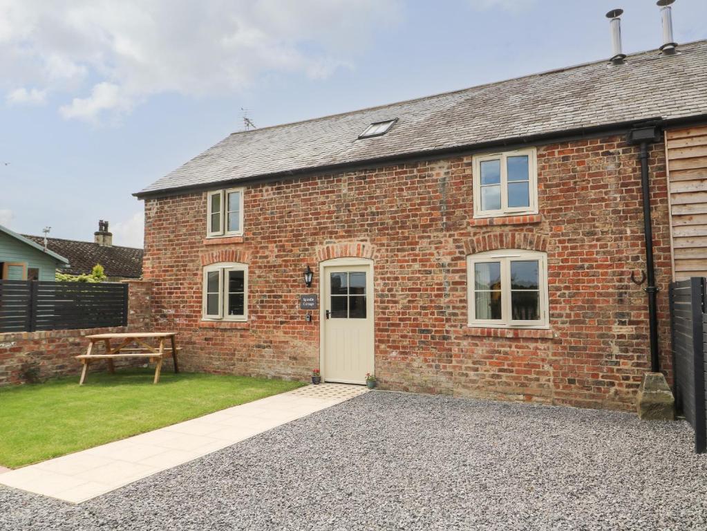 Spindle Cottage image one