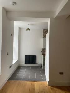 Best Priced Duplex in Hull 9 Accommodation image 2 Best Priced Duplex in Hull 9 image two