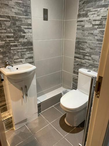 Best Price Apartment in hull #5 image three