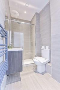 Book Apartments in Sheffield Page image 22 Picture of Lovely Studio Apartment in Central Sheffield