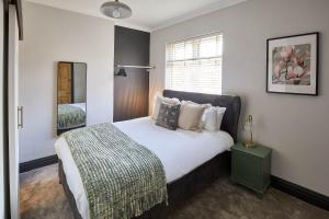 Host & Stay - Raven House Accommodation image 2 Host & Stay - Raven House image two