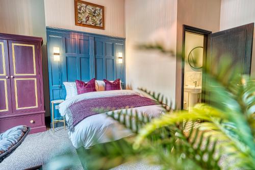 NEW! Unique Keighley Rooms - Perfect for Business Accommodation image 3 NEW! Unique Keighley Rooms - Perfect for Business image three