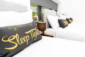 The Headingley House Leeds - Hot Tub - Sleeps Up To 12 - EV Charging image two