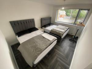 Entire Luxury Holiday Home leeds Accommodation image 2 Entire Luxury Holiday Home leeds image two