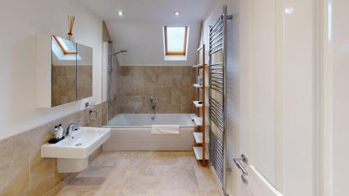 Sailaway Cottage at The Bay Filey with resort pool and gym Accommodation image 3 Sailaway Cottage at The Bay Filey with resort pool and gym image three