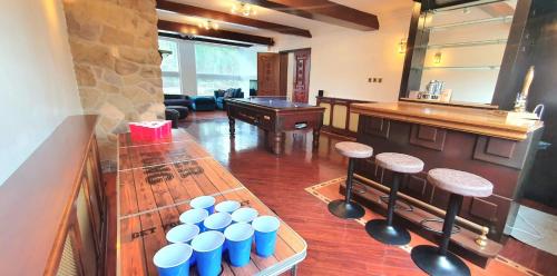 Spa home with pool sauna hottub & bar sleeps 20 Accommodation image 3 Spa home with pool sauna hottub & bar sleeps 20 image three