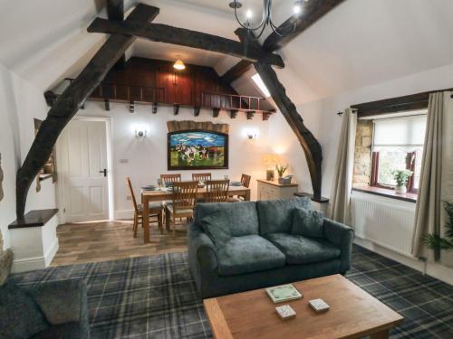 Beaconsfield Cottage image three