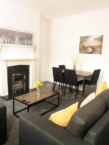 Picture of Spacious 3 bedroom house can sleep 6