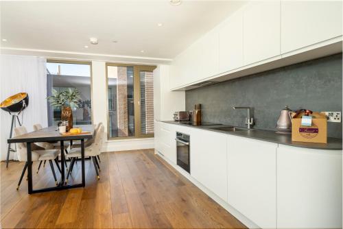 Apartment 301 @ Ryedale House image three
