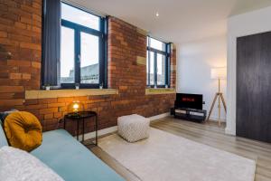 Modern 2 bedroom Bradford Apartment - sleeps 5 Accommodation image 2 Modern 2 bedroom Bradford Apartment - sleeps 5 image two