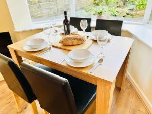 Ilkley Place Accommodation image 2 Ilkley Place image two
