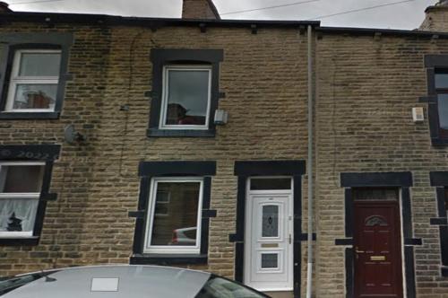 4-Bedroom House Close to Barnsley Centre Accommodation image 3 4-Bedroom House Close to Barnsley Centre image three