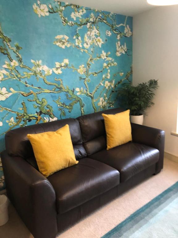 Stylish, spacious 1 bedroomed maisonette in Otley. Accommodation image 1 Stylish, spacious 1 bedroomed maisonette in Otley. image one