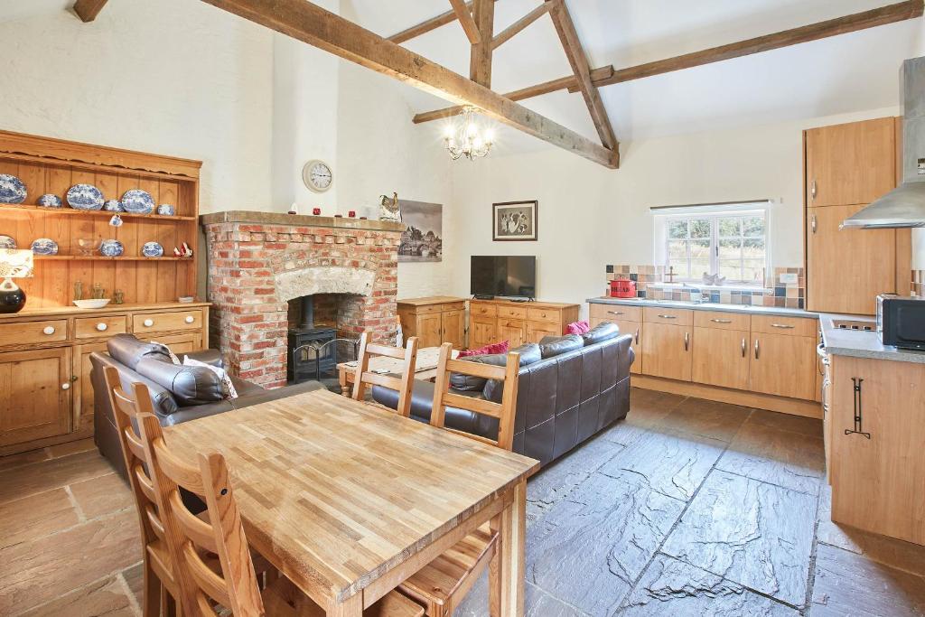 Host & Stay - Beck House Cottages image one