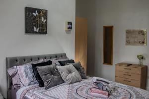 Bv Comfy Studio At Maningham Lane Bradford Accommodation image 2 Bv Comfy Studio At Maningham Lane Bradford image two