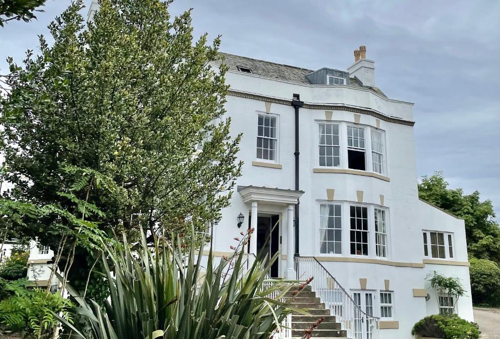 Stunning 2-Bed Apartment in Whitby Accommodation image 1 Stunning 2-Bed Apartment in Whitby image one
