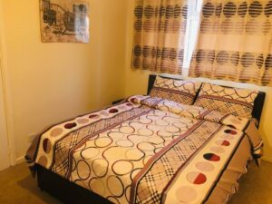 Picture of Princess 3 Bedroom House + Offstreet Parking +WiFi
