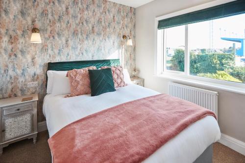 Host & Stay - Birds Eye View image three