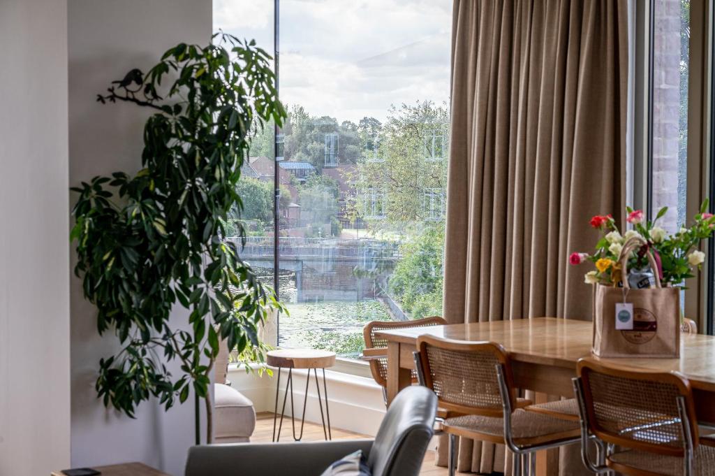 Apartment 304 @ Ryedale House image one