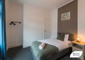 Picture of Luke Stays - Castlereagh Road