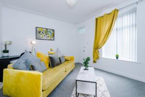 Akroyd House by Lavender Stays Fully Equipped Free WiFi Sleeps Up to Four Guests Accommodation image 2 Akroyd House by Lavender Stays Fully Equipped Free WiFi Sleeps Up to Four Guests image two