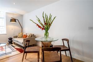 Marygate - Gallery Apartment image two