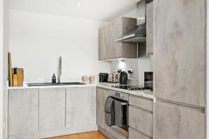 Stunning 2 Bedroom Apartment Accommodation image 2 Stunning 2 Bedroom Apartment image two