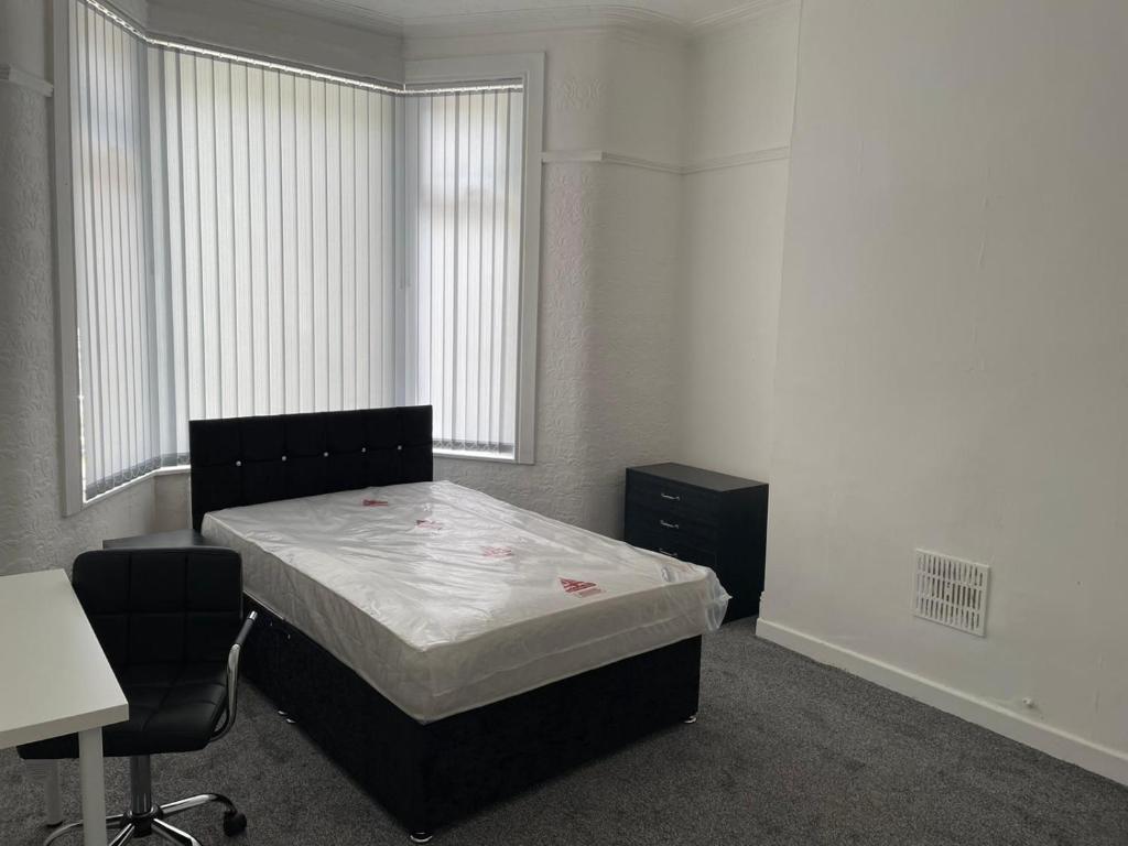 Egmont House image one