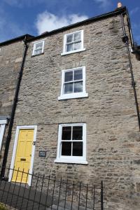Millgate Cottage in the heart of Richmond image one