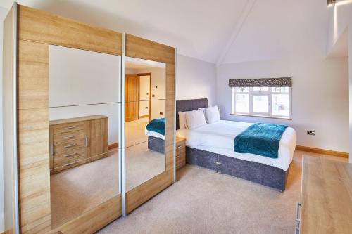 Host & Stay - Cliff Road Accommodation image 3 Host & Stay - Cliff Road image three