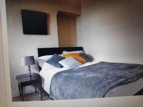 Immaculate 3-Bed House in Middlesbrough with WiFi Accommodation image 3 Immaculate 3-Bed House in Middlesbrough with WiFi image three