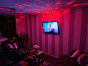 *10OR* Setup for your most relaxed & amazing stay + Free Parking + Free Fast WiFi * Accommodation image 2 *10OR* Setup for your most relaxed & amazing stay + Free Parking + Free Fast WiFi * image two