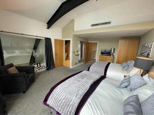 Quebecs Luxury Apartments Accommodation image 3 Quebecs Luxury Apartments image three