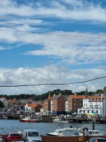Endeavour Cottage - A Wonderful Whitby Holiday Accommodation image 2 Endeavour Cottage - A Wonderful Whitby Holiday image three