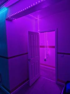 Affordable Versace Designer Full Apartment Accommodation image 2 Affordable Versace Designer Full Apartment image two