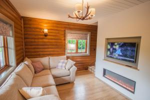 High Oaks Grange - Lodges Accommodation image 2 High Oaks Grange - Lodges image two