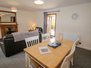 Raygill Cottage image two