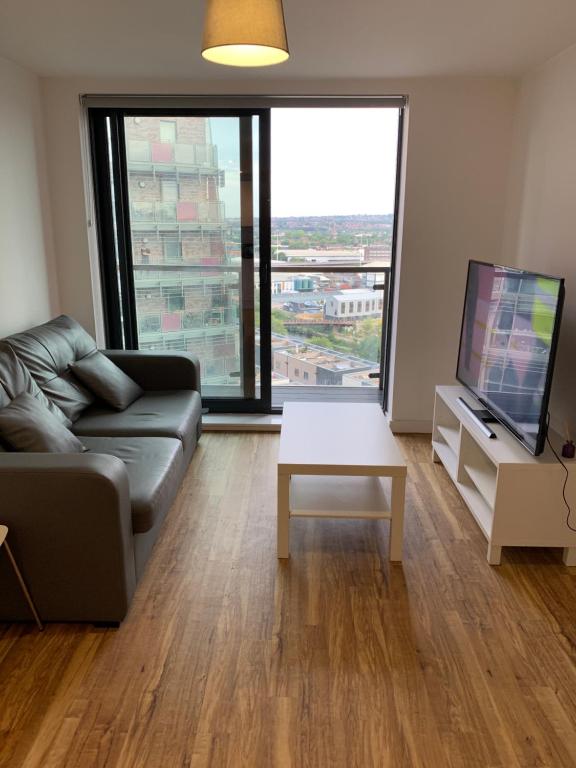 Fully furnished flat in city centre Accommodation image 1 Picture of Fully furnished flat in city centre