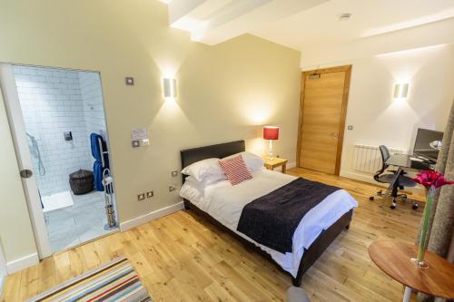 Sycamore Suites Accommodation image 3 Sycamore Suites image three