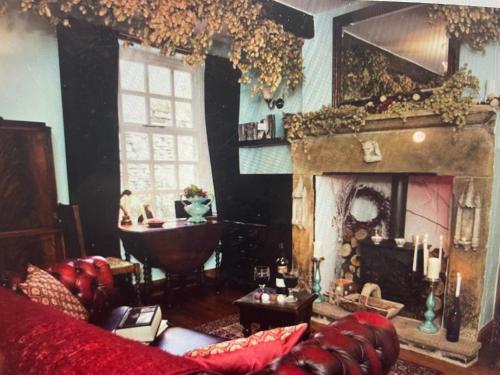 The Little Hideaway - Historic Gem off Haworth Main Street image three