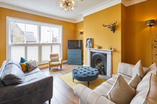 Host & Stay - One Mulgrave Place Accommodation image 3 Host & Stay - One Mulgrave Place image three