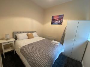 Dior Apartments Halifax City Centre Accommodation image 2 Dior Apartments Halifax City Centre image two