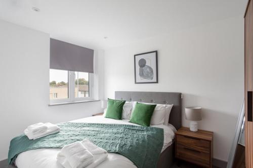 Cosy & Modern 1 Bed Apartment Leeds Accommodation image 3 Cosy & Modern 1 Bed Apartment Leeds image three
