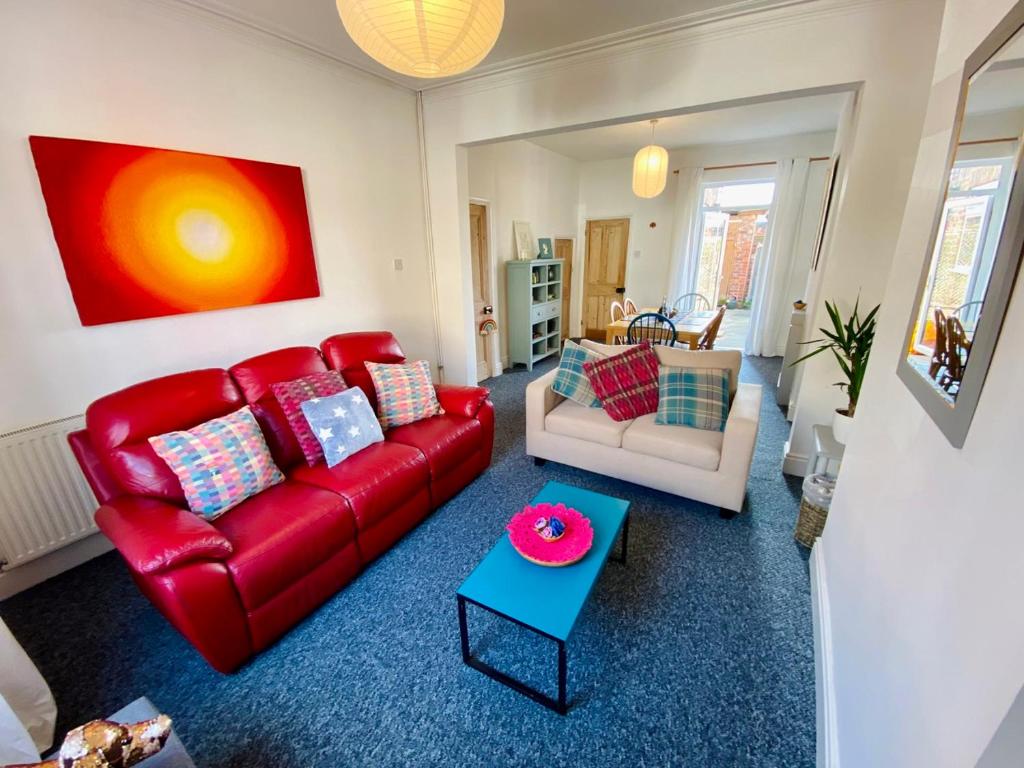 Spacious Victorian family Town House, sleeps 6, near York Centre Accommodation image 1 Spacious Victorian family Town House, sleeps 6, near York Centre image one