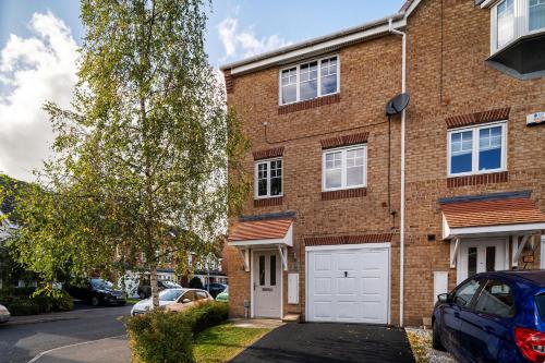 Contractor*Leisure*King Bed*Free Parking Accommodation image 3 Contractor*Leisure*King Bed*Free Parking image three