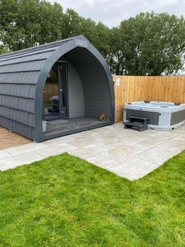 Mowbray Cottages & Glamping Accommodation image 3 Mowbray Cottages & Glamping image three