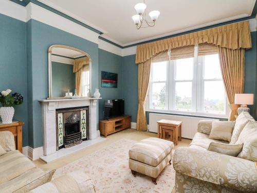 Heanor House Accommodation image 3 Heanor House image three