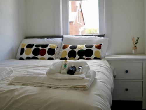 3 bed beautiful home near leeds Pass the Keys Accommodation image 3 3 bed beautiful home near leeds Pass the Keys image three