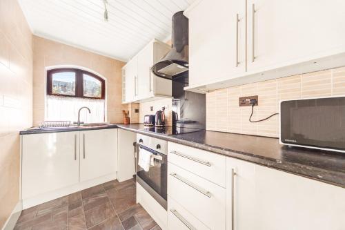 Central Leeds, Call Lane - Wonderful 2-bedroom,Pet friendly, in the City Centre Accommodation image 3 Central Leeds, Call Lane - Wonderful 2-bedroom,Pet friendly, in the City Centre image three