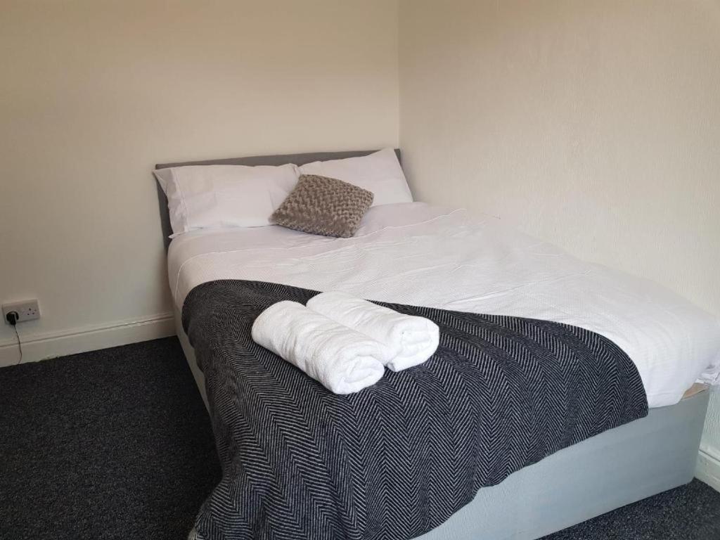 Spacious Pristine Serviced Accommodation 3 Accommodation image 1 Spacious Pristine Serviced Accommodation 3 image one